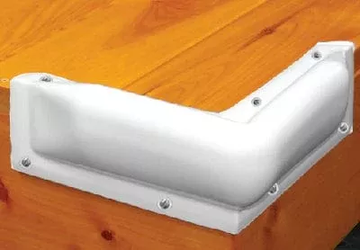DOCK CORNER