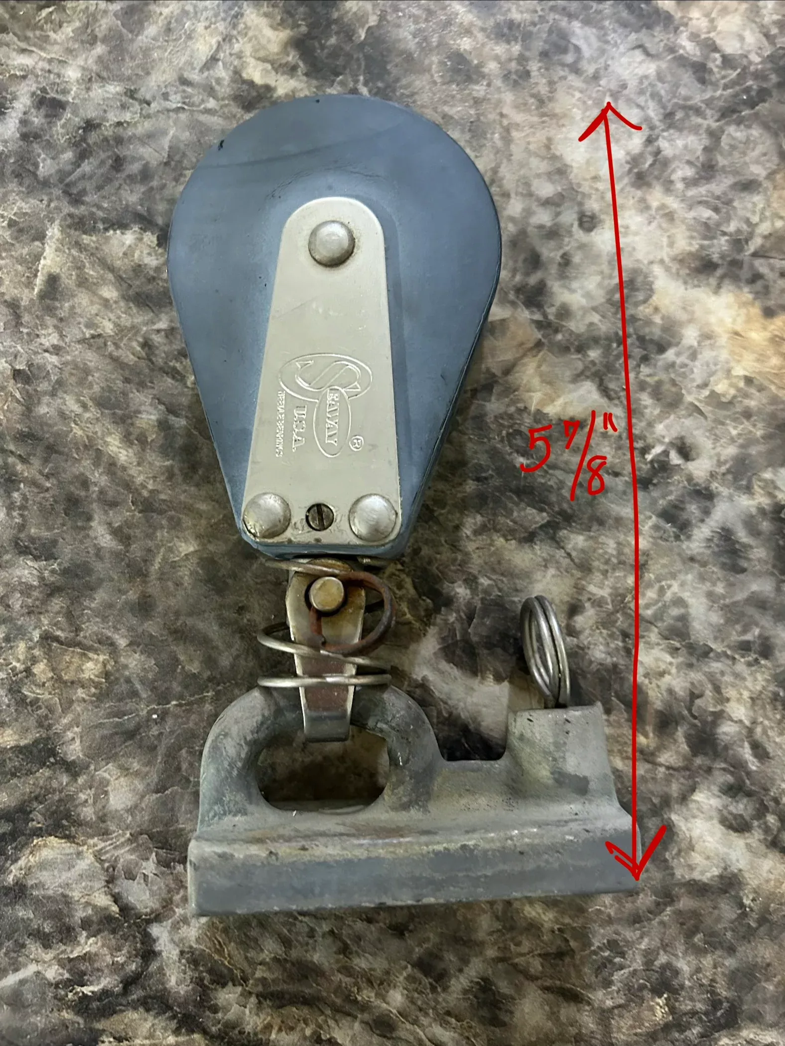 Seaway Single Swivel Block on Merriman Track Slide Car 1”