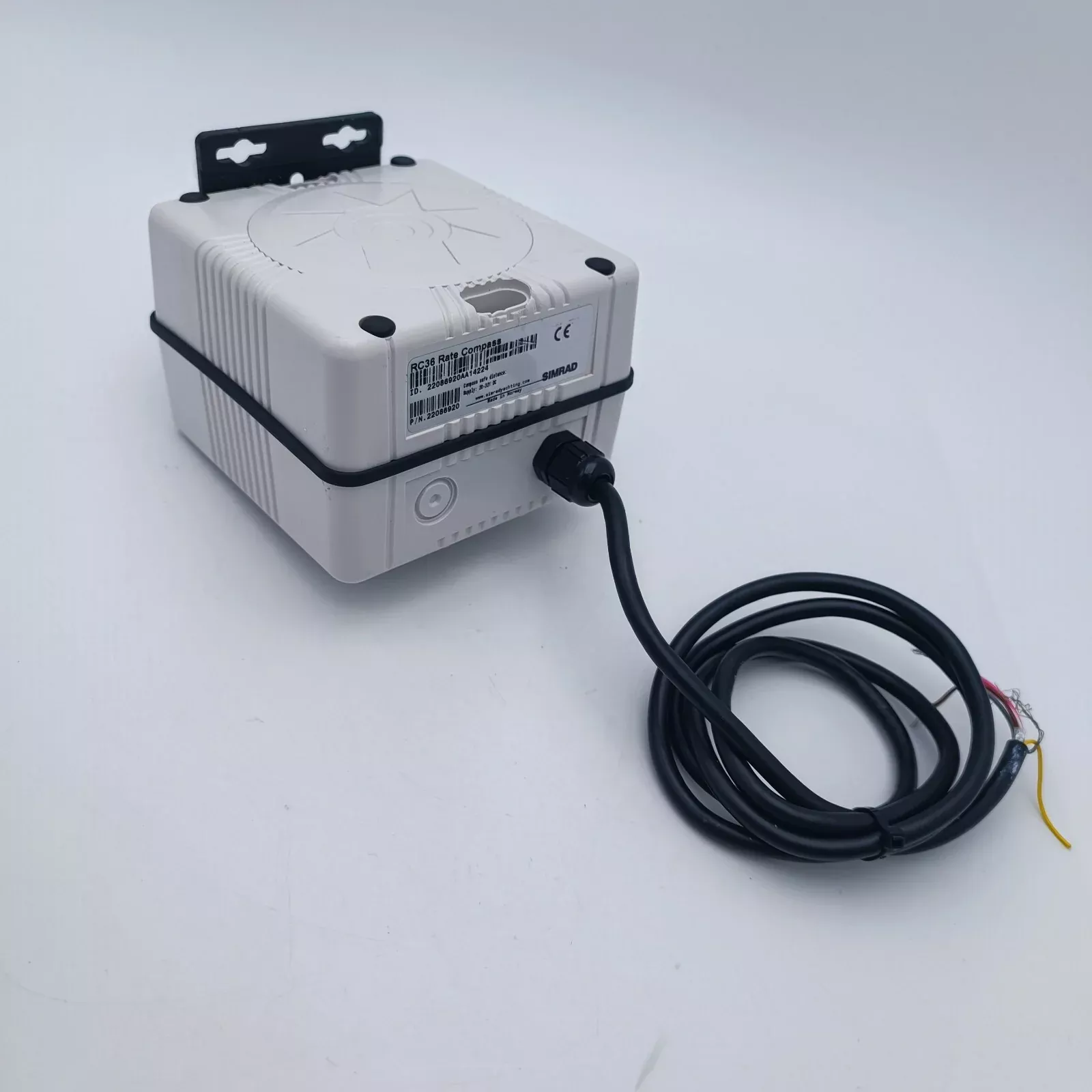 Simrad RC36 Rate Compass Heading Sensor 22086920 f/ AP20 AP10 Autopilot Computer
