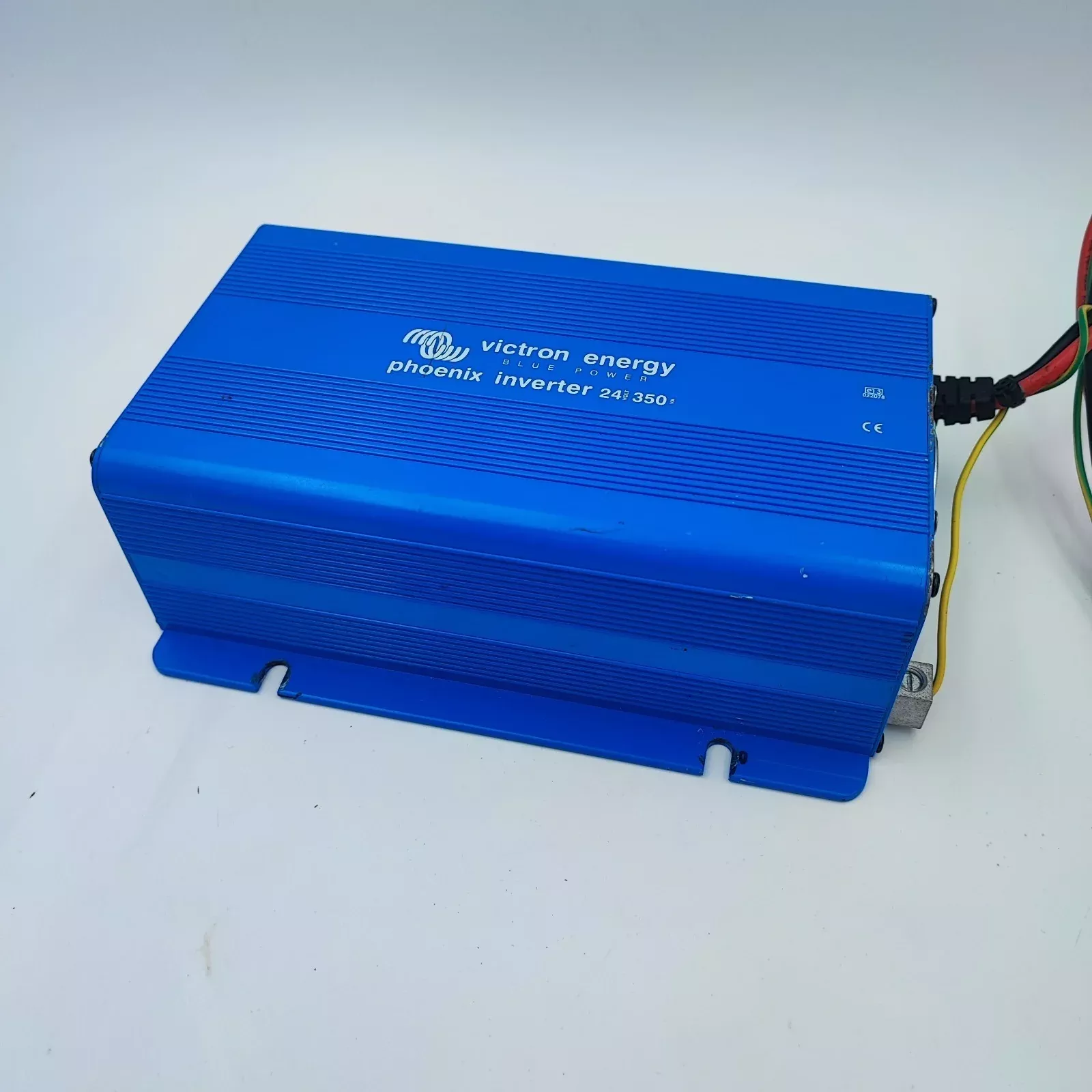Victron Energy Phoenix Inverter 24V DC 350W to 230V Marine Boat Sailboat
