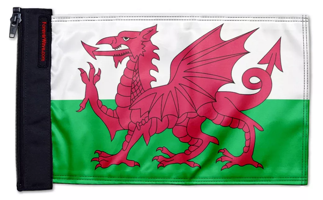 Wales 12"x18" Forever Wave Flag for Jeep Wrangler CJ-7 and CJ-8 1976-1986